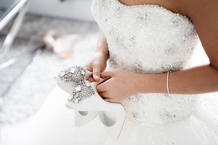 12 beliebte Stoffe für Brautkleider – Ratgeber