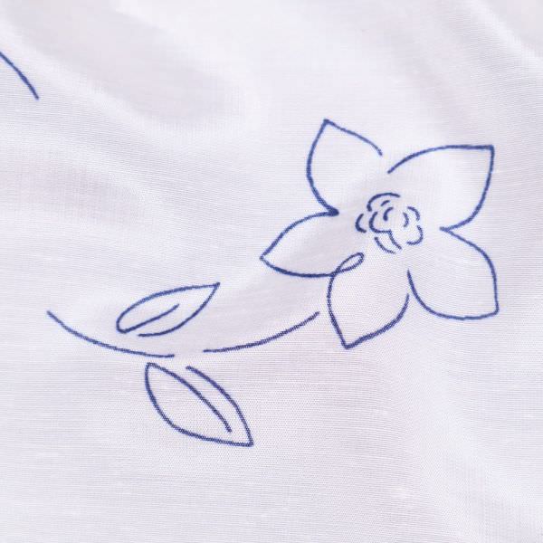 Viskosestoff mit Blumen-Motiv - wollweiss/marineblau